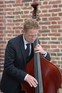 Pierre - contrebasse